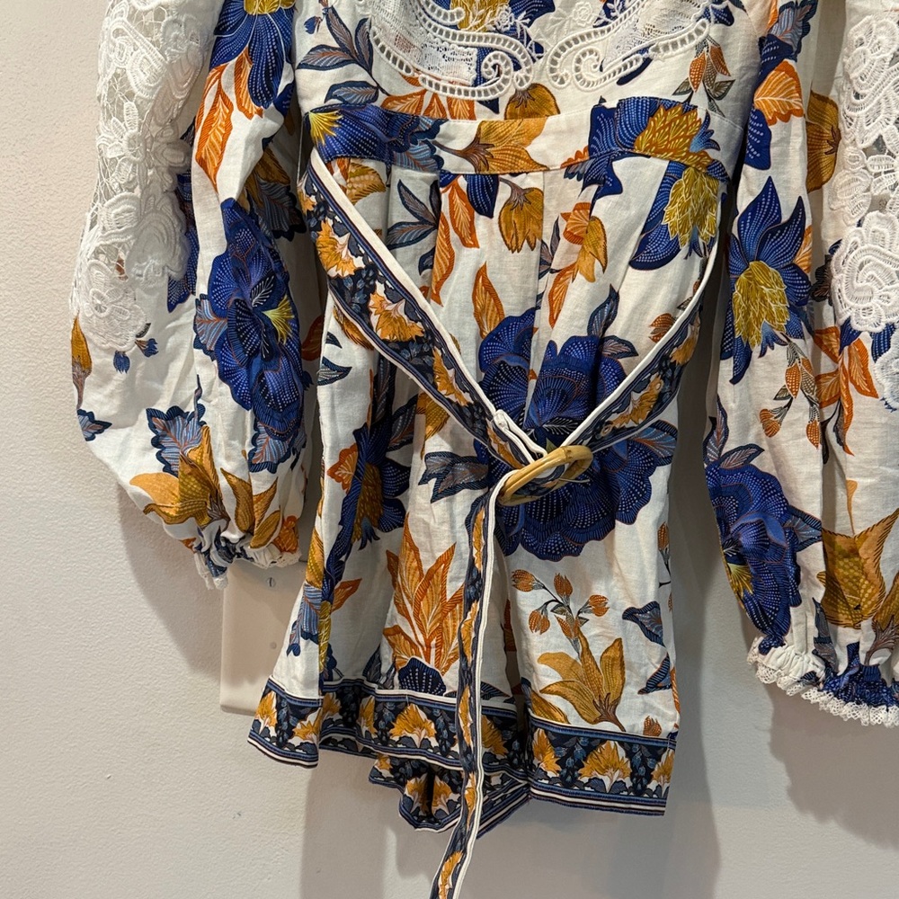 FARM Rio lace-trimmed floral playsuit XS - Picture 9 of 9